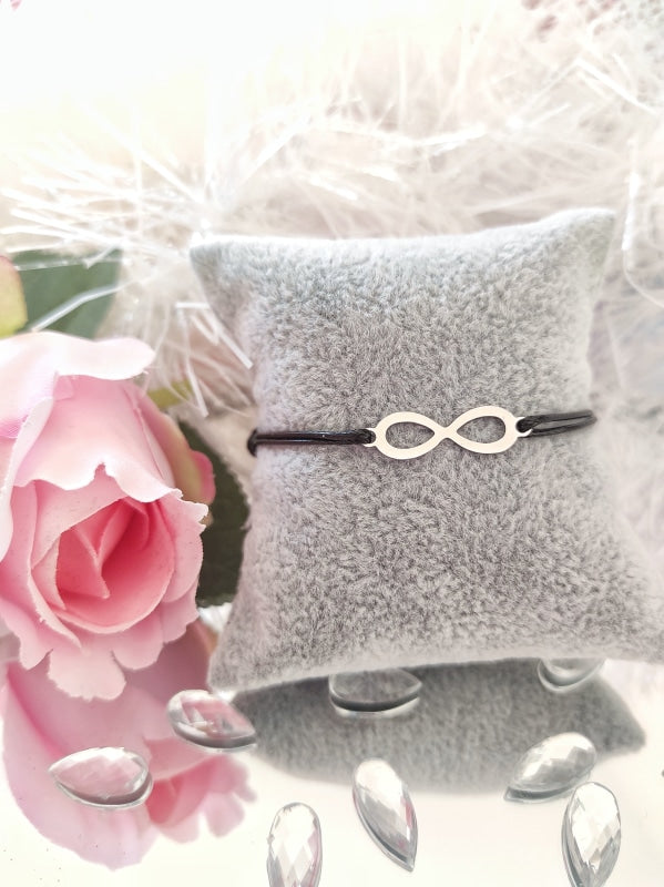 Infinity Narukvice(Konac) Crna / 1 + Gratis