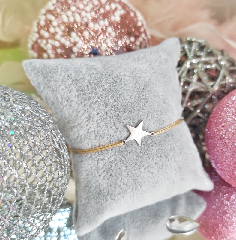 The Star Narukvica Zlatna / 1 + Gratis
